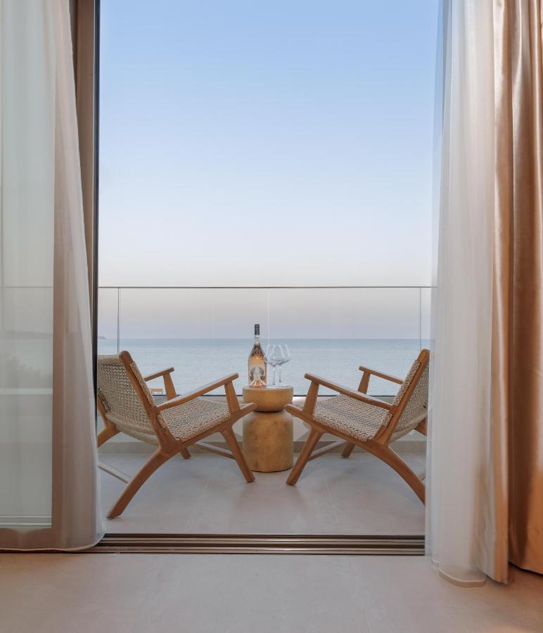 Kales Sea View Suites Ієрапетра Екстер'єр фото